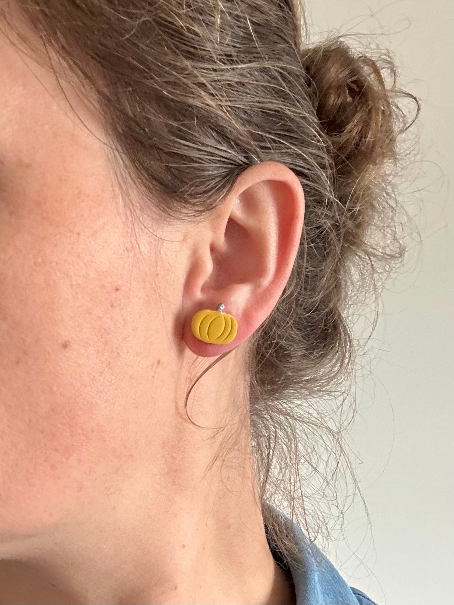 Pumpkin Studs