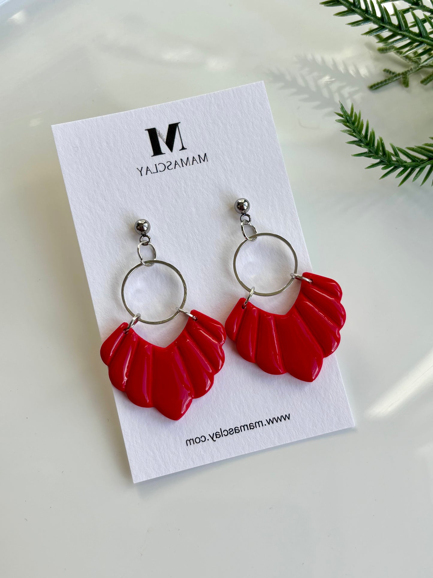 Fan-Shaped Dangles