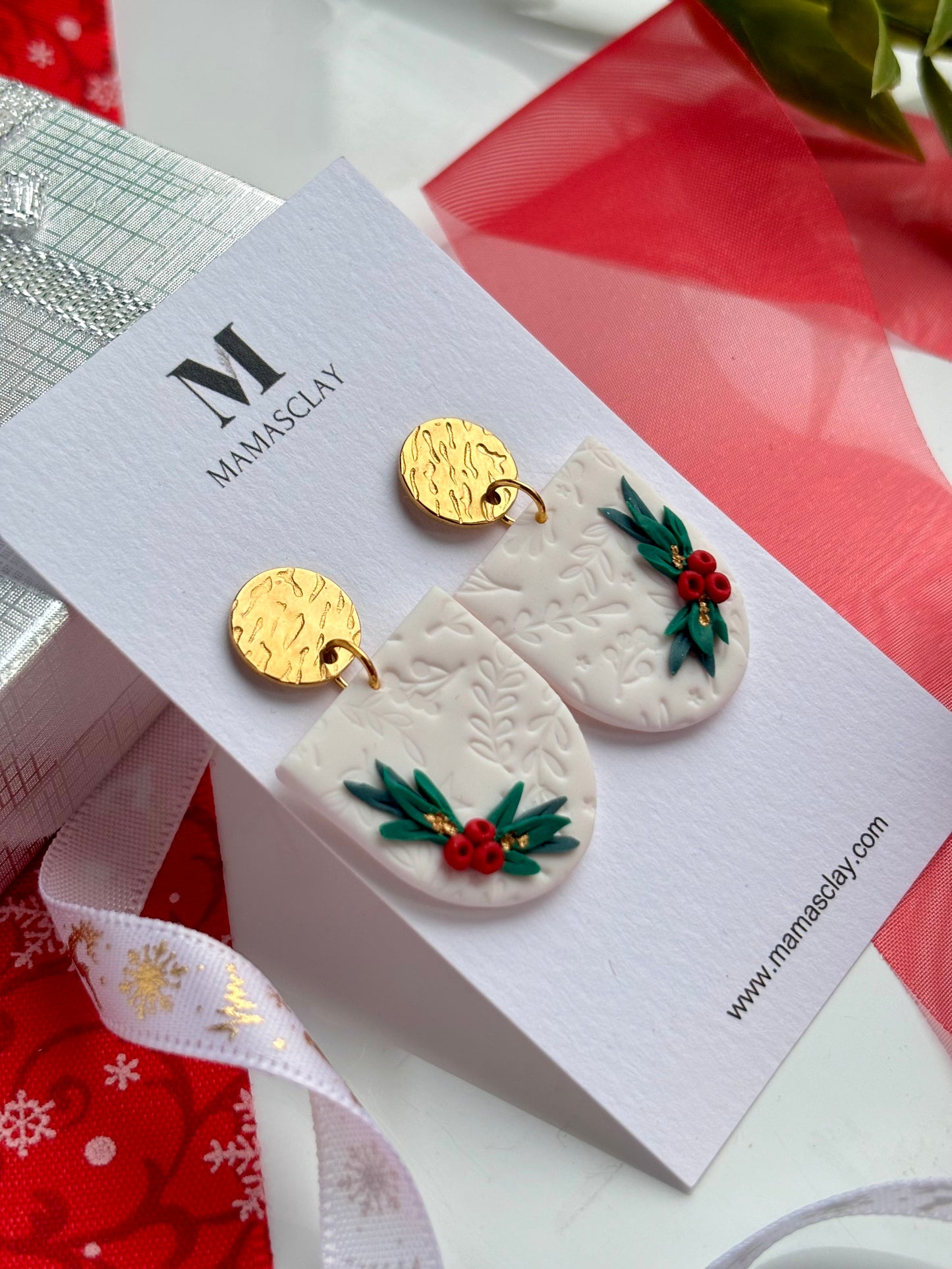 Holly Detailed Earrings