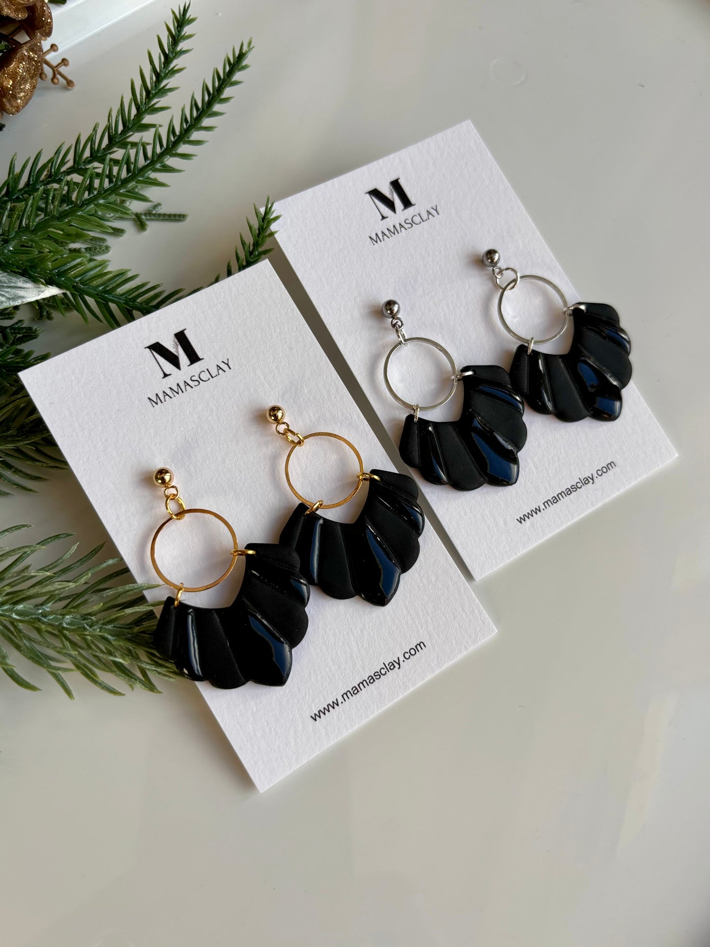 Fan-Shaped Dangles