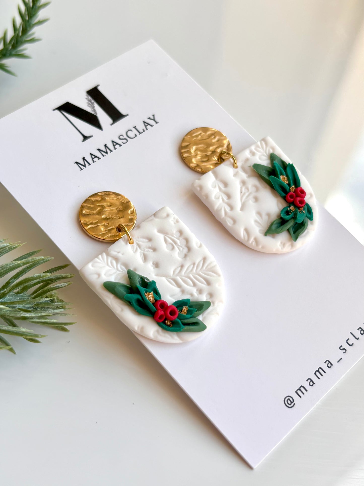 Holly Detailed Earrings