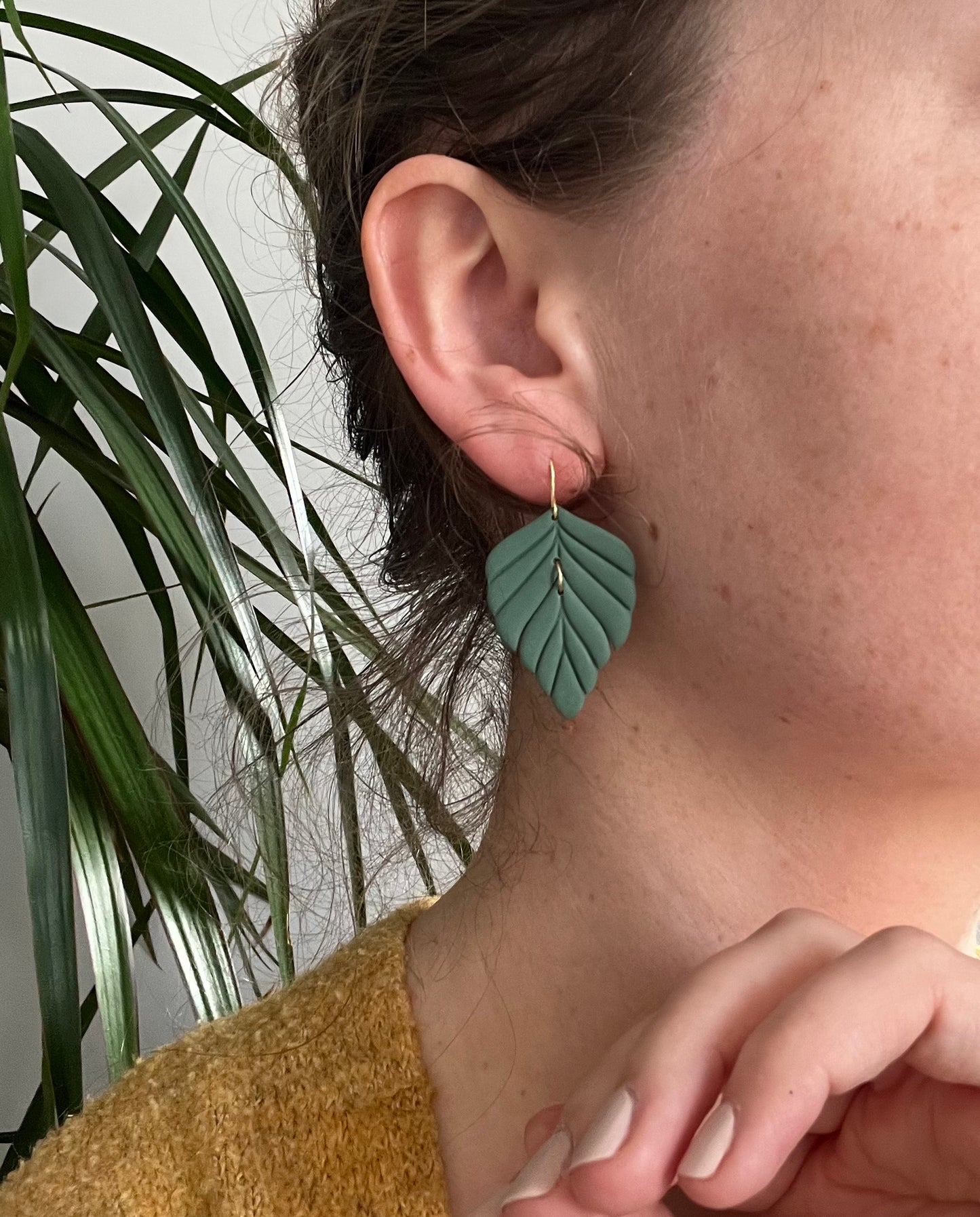 Leaf Dangles