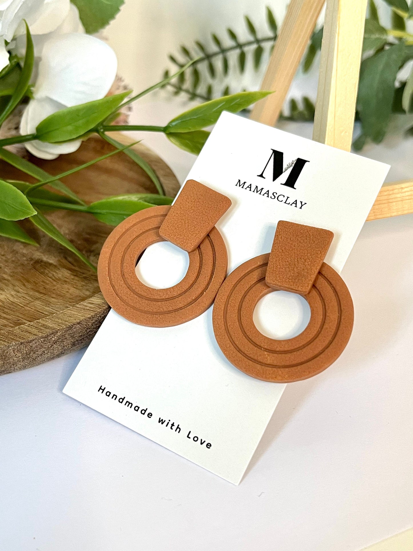 Caramel Embossed Ring Studs