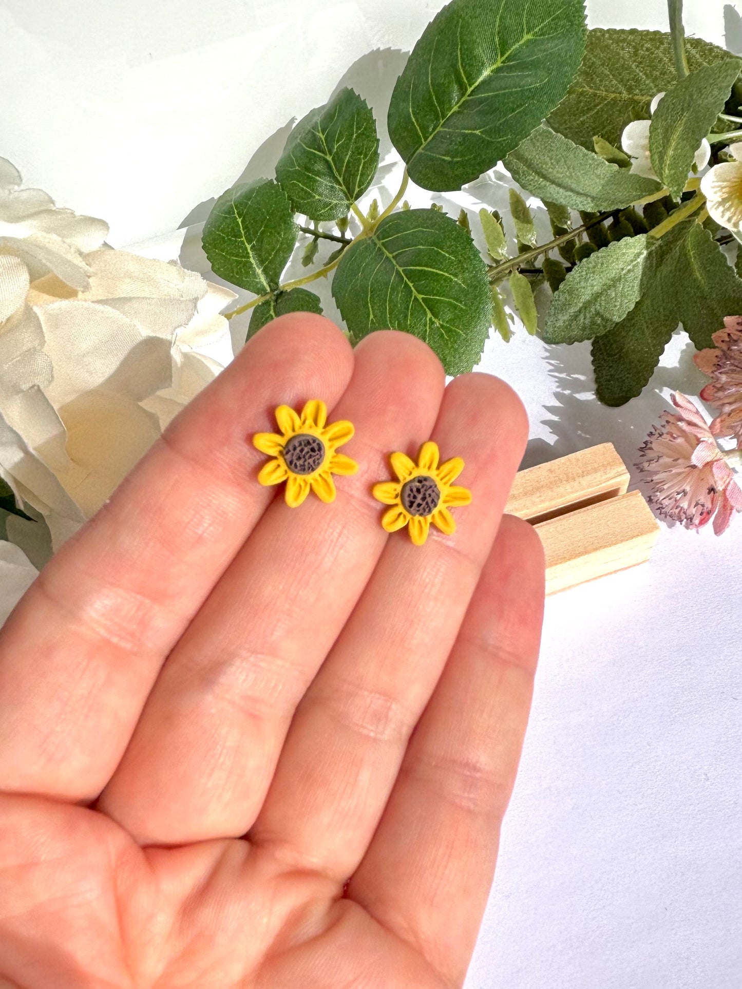 Mini Sunflower Studs